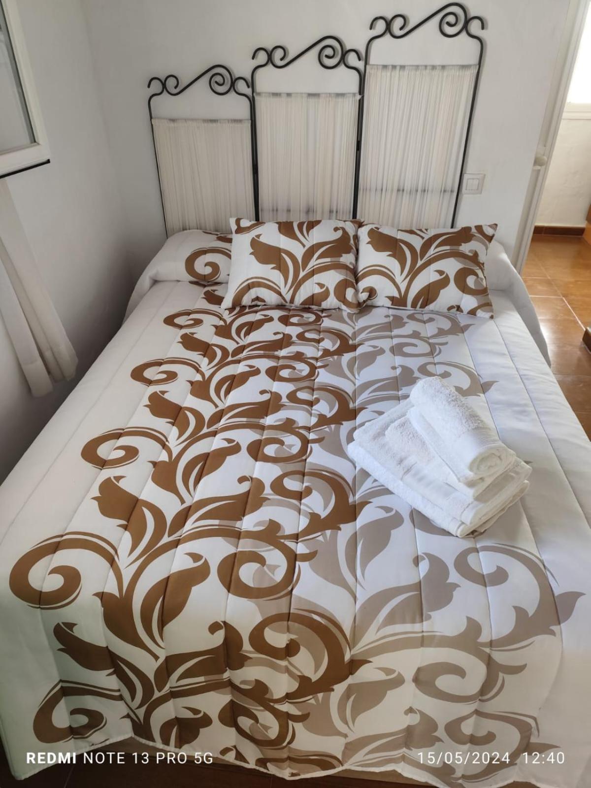 Maluan Apartment โกนิล เด ลาฟรอนเตรา ภายนอก รูปภาพ